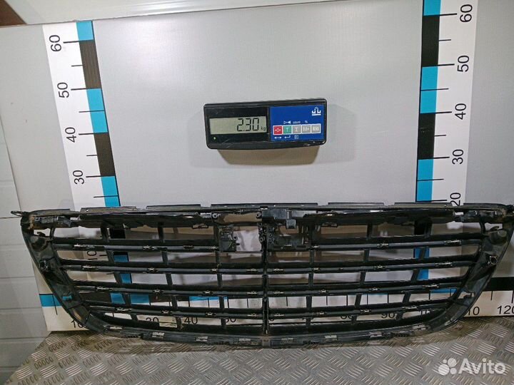 Б/У Решетка радиатора Mercedes W222#001