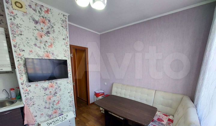 2-к. квартира, 57 м², 2/9 эт.