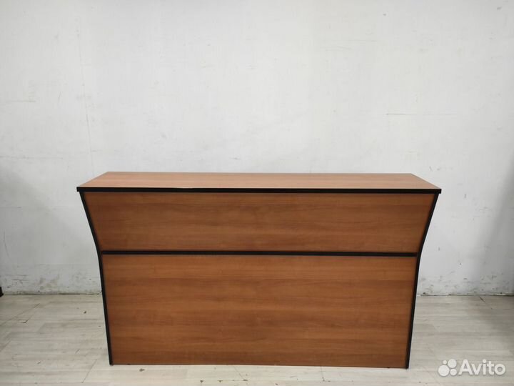 Стойка ресепшен прямая камбио б/у 01038