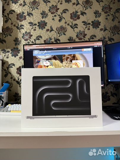 Новый MacBook Pro 14 / M3 PRO / 18/512GB (Silver)