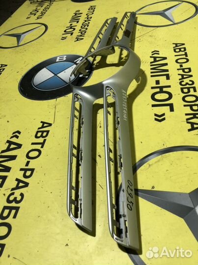 Mercedes W253 GLC Хром накладка решетки радиатора