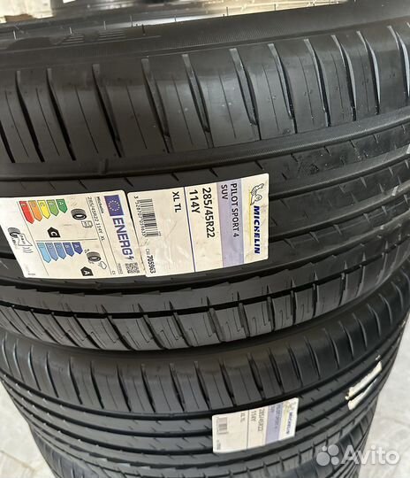 Michelin Pilot Sport 4 SUV 285/45 R22