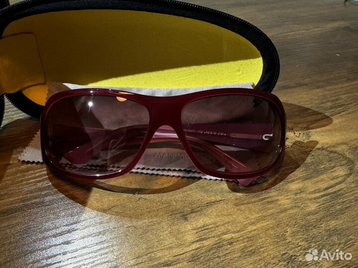 Солнцезащитные очки mandarina duck