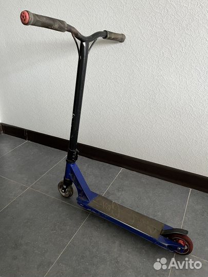 Трюковой самокат Grit Elite