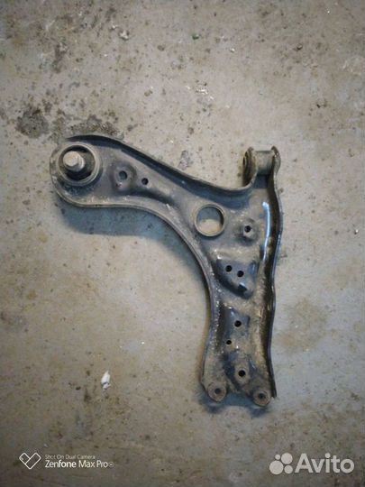 Рычаг передний левый Поло седан