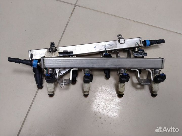 Рампа топливная Ford Focus 2 (1.8-2.0)