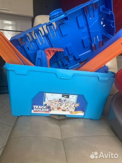 Продам трек Hot Wheels в ящике