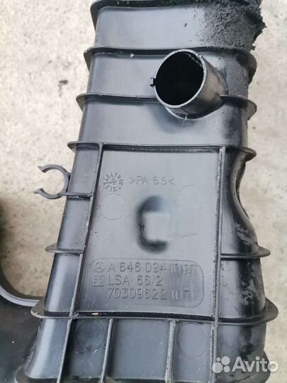 Mercedes w211 2.2 патрубок воздушного фильтра