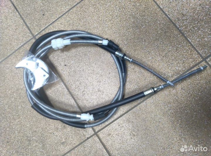 Трос ручника Ford Fiesta 3