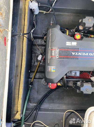 Продаю катер Velvette 29