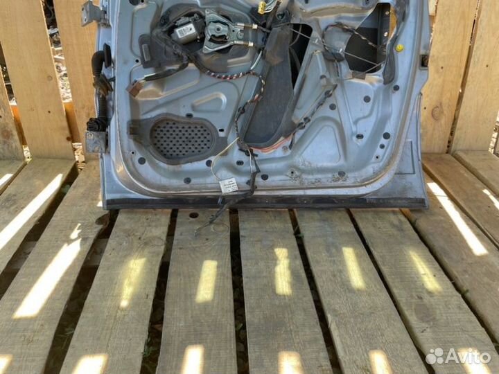 Дверь передняя правая Peugeot 806