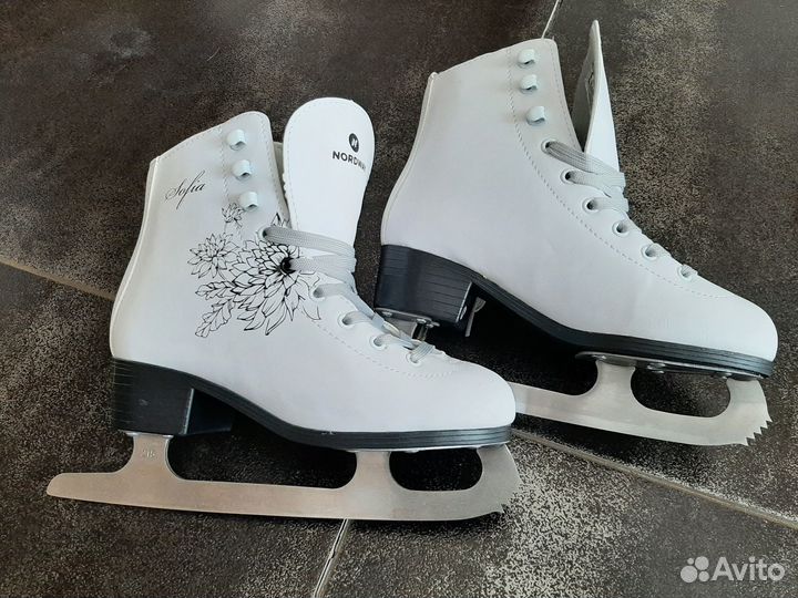 Коньки фигурные 35 размер для девочки