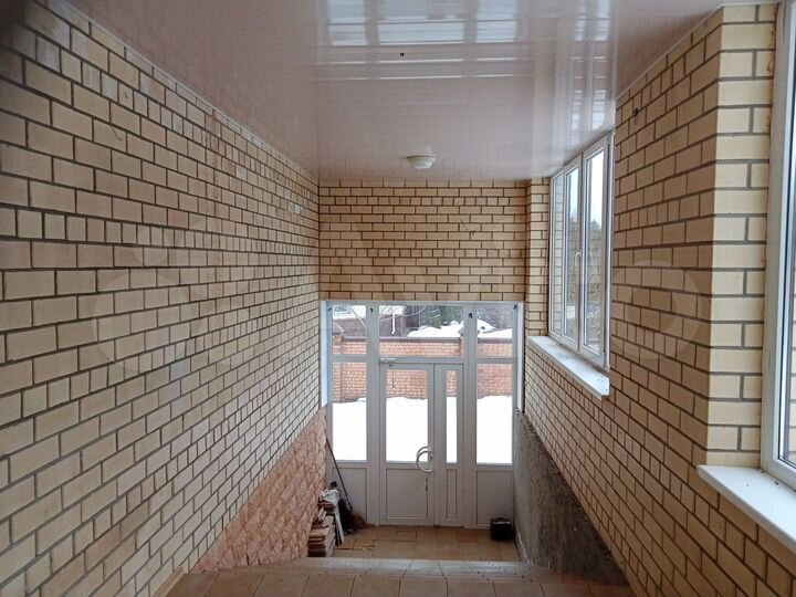 Дом 505 м² на участке 78 сот.