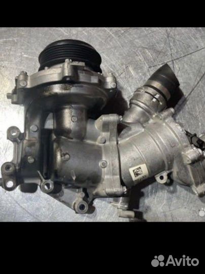 Водяная помпа на mercedes om 656