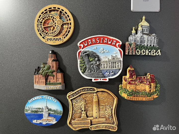 Магниты на холодильник из разных стран