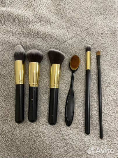 Кисти для макияжа натуральные