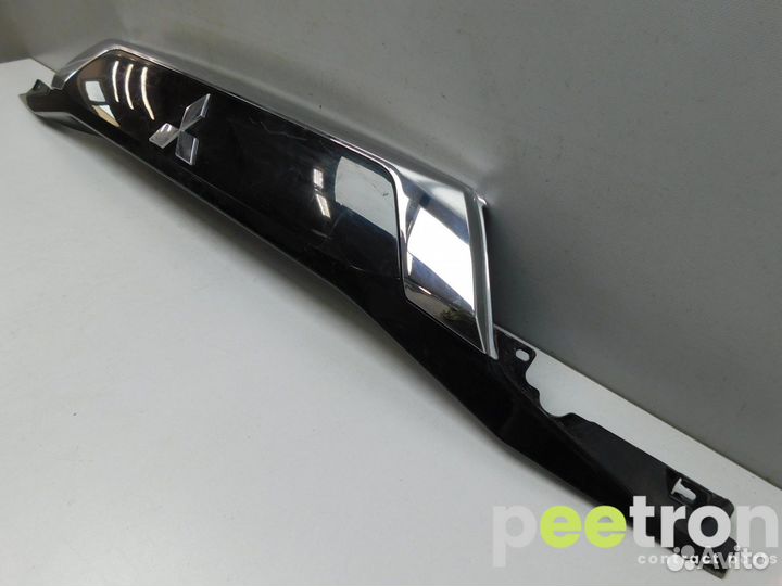 Б/У Б/У Накладка двери багажника б/у 5817A265