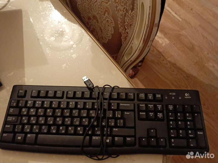 Монитор лос 22