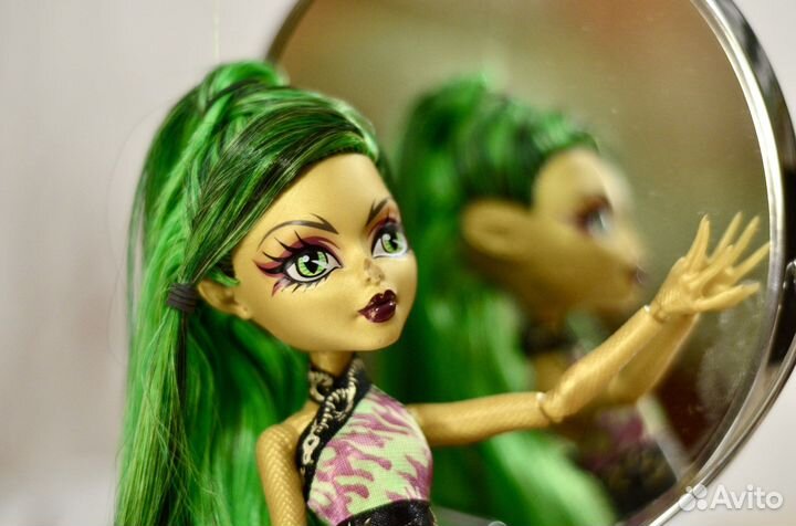 Кукла Монстер Хай Дженифаер Лонг