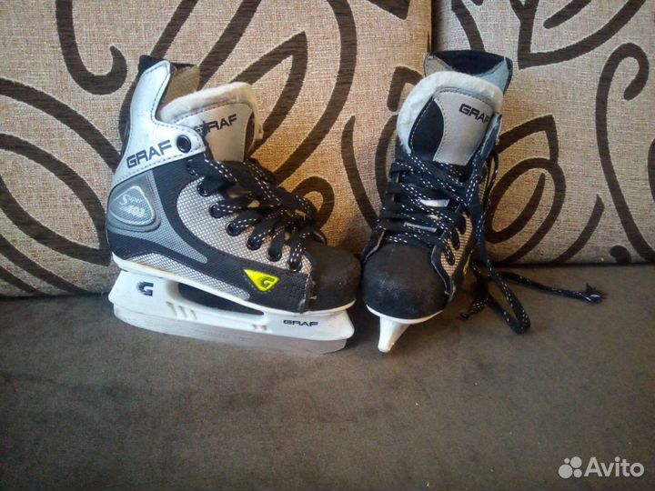 Продам коньки