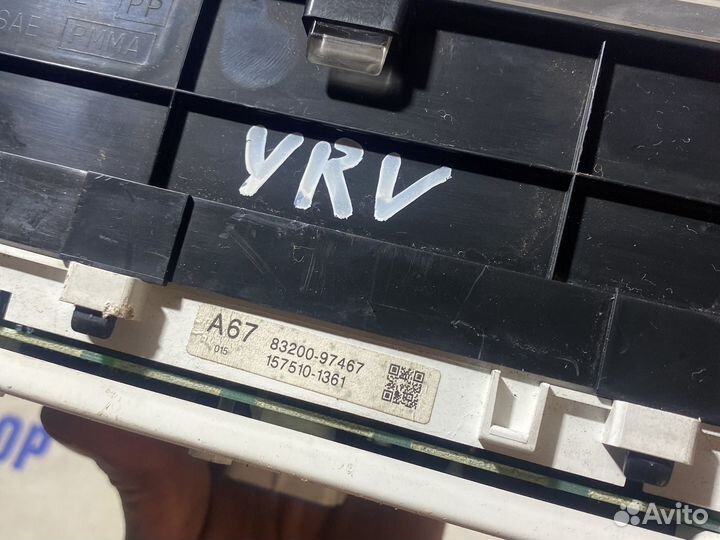 Щиток приборов Daihatsu YRV