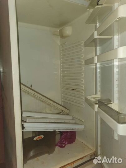 Холодильник на запчасти