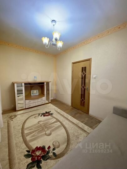 2-к. квартира, 57 м², 1/9 эт.