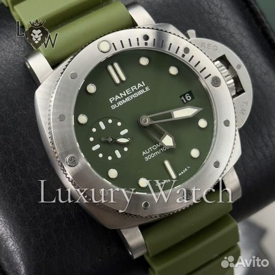 Часы Panerai Luminor Submersible