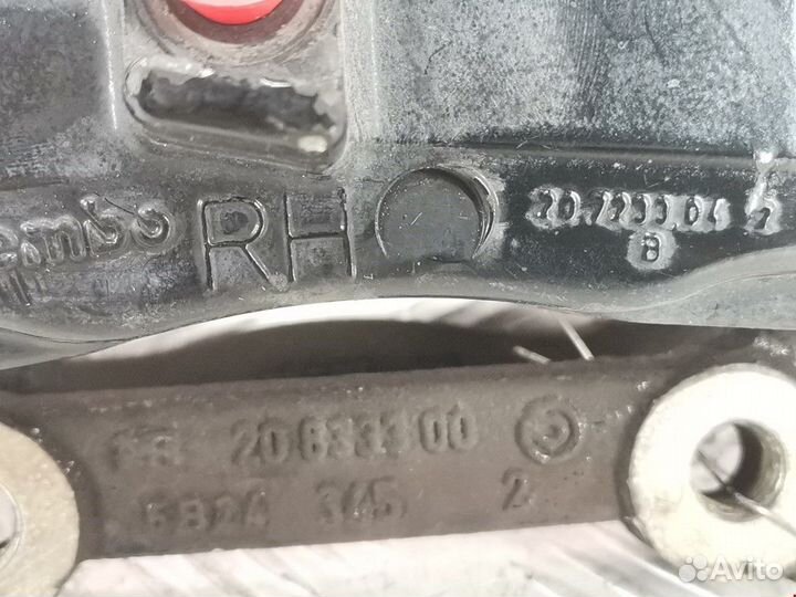 Суппорт передний правый Maserati Quattroporte 5