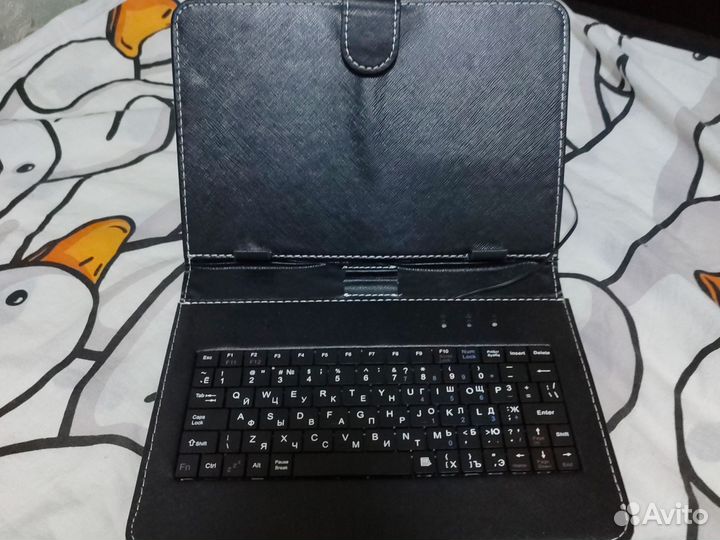 Чехол клавиатура для планшета