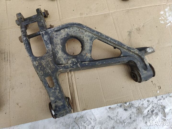 Рычаг Cadillac Seville