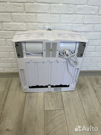 Обеззараживатель воздуха Tion