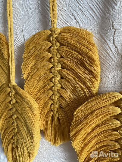 Настенное панно «Листья» макраме