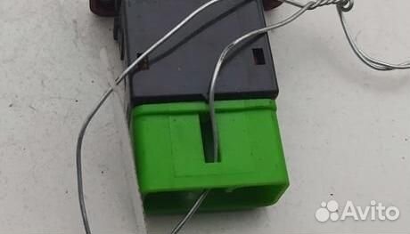 Кнопка аварийной сигнализации Mitsubishi Galant