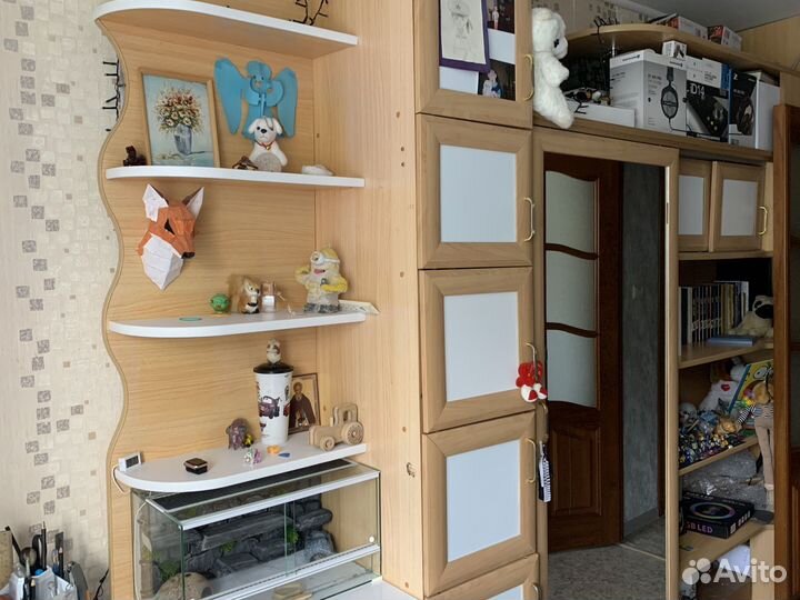 Детская мебель стенка + стол