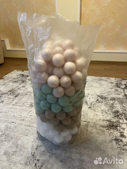 Сухой бассейн с шариками