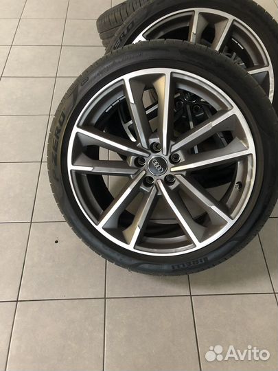 Pirelli P Zero 255/40 R20