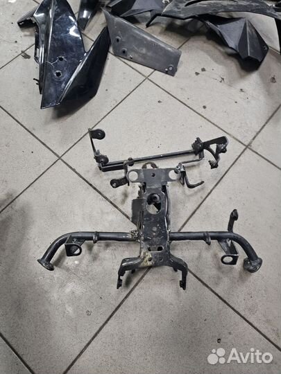 Паук на кавасаки z1000sx 2012 года