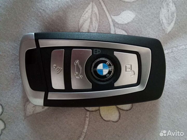 Выкидной ключ BMW