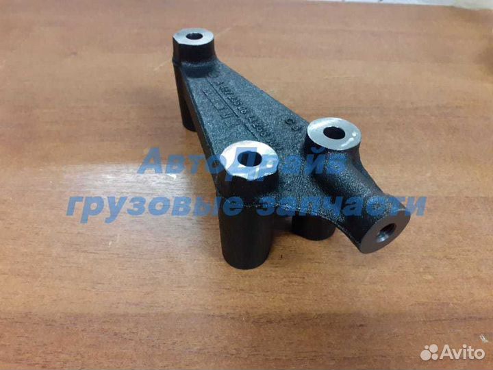 Кронштейн натяжителя ремня Аксор A4572050544