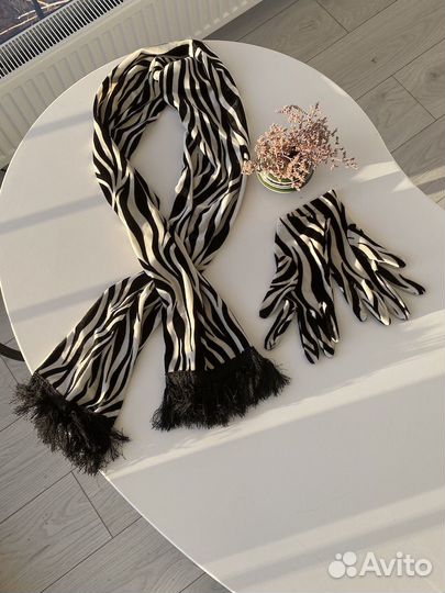 Продам шарф и перчатки