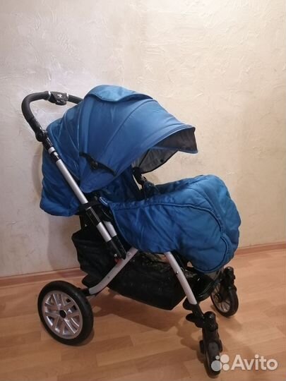 Всесезонная прогулочная коляска Jetem