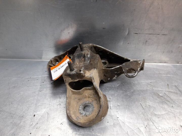 Кронштейн опоры двигателя Audi A4 B7 2005-2007