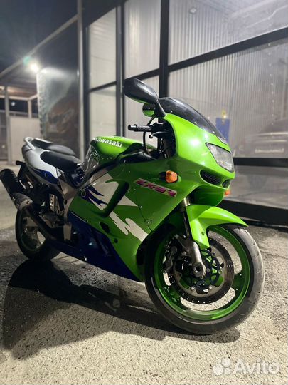 Kawasaki zx9r