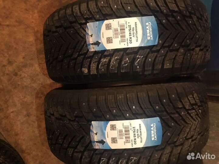 Nokian Tyres Hakkapeliitta 10p SUV 275/45 R20 и 305/40 R20 112T