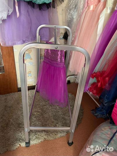 Вешалка стойка штанга для одежды