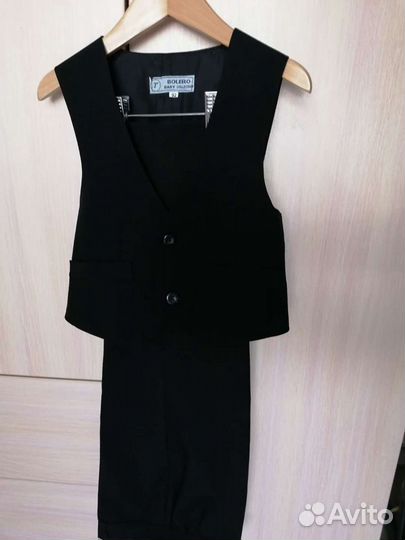 Жилетка и брюки для мальчика