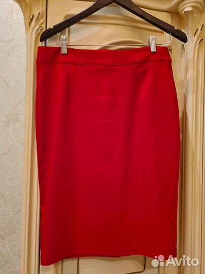 Костюм женский новый 46