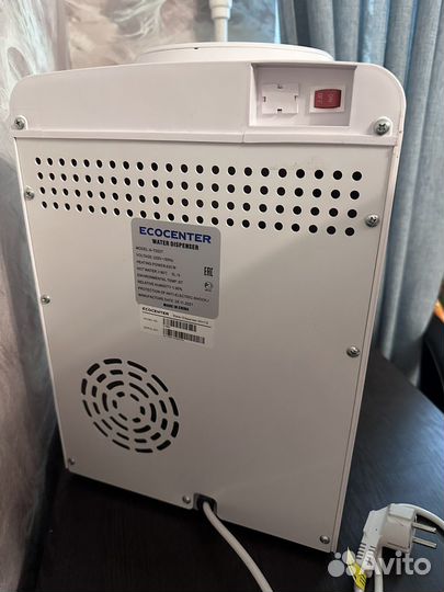 Кулер для воды настольный