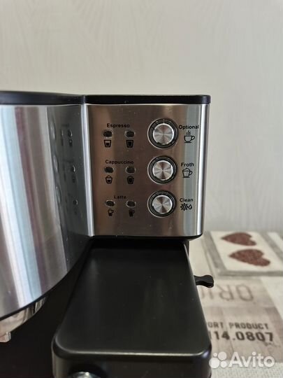 Кофеварка кофемашина рожковая